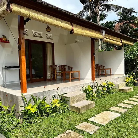 D'Janu Homestay
